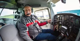 Exkluzivní řízení letadla na zkoušku foto