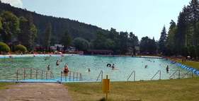 Koupaliště Bělá pod Bezdězem foto
