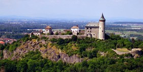 Hrad Kunětická Hora foto